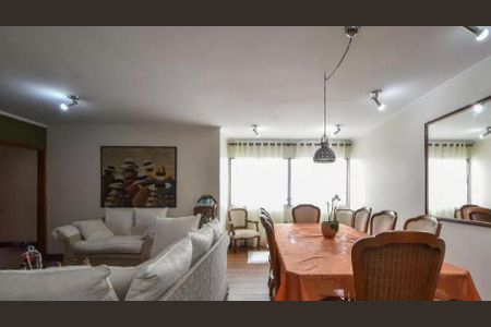 Apartamento à venda com 219m², 4 quartos e 2 vagas