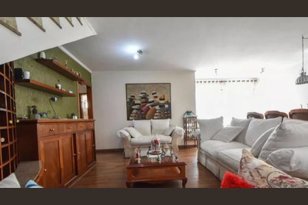 Apartamento à venda com 219m², 4 quartos e 2 vagas