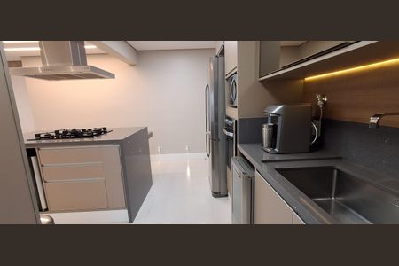 Apartamento à venda com 100m², 2 quartos e 2 vagas Apartamento à venda com 100m², 2 quartos e 2 vagasCozinha