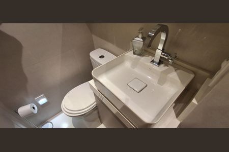 Apartamento à venda com 100m², 2 quartos e 2 vagas Apartamento à venda com 100m², 2 quartos e 2 vagasBanheiro Social