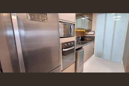 Apartamento à venda com 100m², 2 quartos e 2 vagas Apartamento à venda com 100m², 2 quartos e 2 vagasCozinha