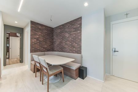 Apartamento à venda com 69m², 2 quartos e 1 vaga Apartamento à venda com 69m², 2 quartos e 1 vagaSala