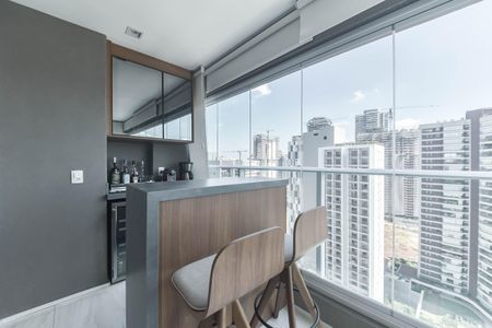 Apartamento à venda com 69m², 2 quartos e 1 vaga Apartamento à venda com 69m², 2 quartos e 1 vagaVaranda