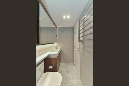 Apartamento à venda com 69m², 2 quartos e 1 vaga Apartamento à venda com 69m², 2 quartos e 1 vagaBanheiro Social