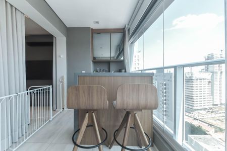 Apartamento à venda com 69m², 2 quartos e 1 vaga Apartamento à venda com 69m², 2 quartos e 1 vagaVaranda