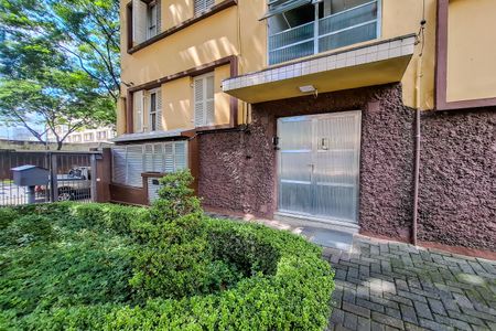 Apartamento para alugar com 60m², 2 quartos e 1 vaga Apartamento para alugar com 60m², 2 quartos e 1 vagaFachada
