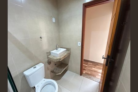 Casa para alugar com 80m², 3 quartos e sem vagaBanheiro Social