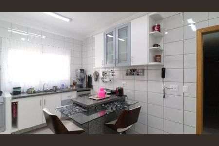 Apartamento à venda com 240m², 3 quartos e 4 vagas