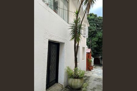 Casa à venda com 105m², 2 quartos e sem vaga4b9e9dac-1ce9-408b-9486-5b72474440b1