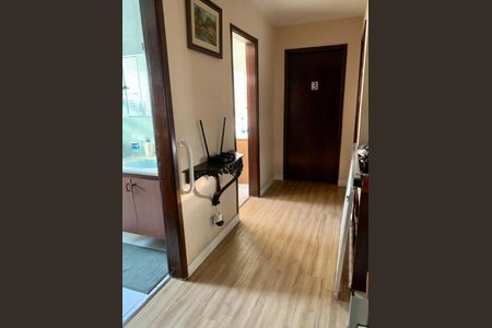 Casa à venda com 4 quartos, 400m² em Jardim Novo Mundo, São Paulo