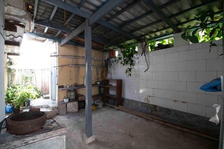 Casa à venda com 404m², 2 quartos e 2 vagasDeposito