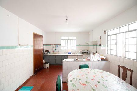 Casa à venda com 404m², 2 quartos e 2 vagasCozinha