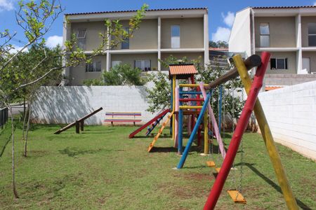 Casa de condomínio para alugar com 108m², 2 quartos e 1 vagaÁrea comum - Playground