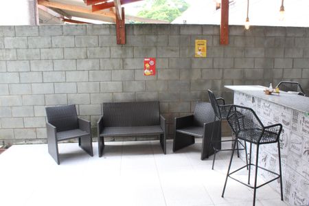 Casa de condomínio para alugar com 108m², 2 quartos e 1 vagaChurrasqueira
