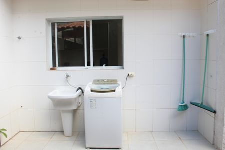 Casa de condomínio para alugar com 108m², 2 quartos e 1 vagaLavanderia