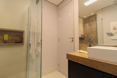 Apartamento à venda com 74m², 1 quarto e 2 vagasBanheiro da Suíte