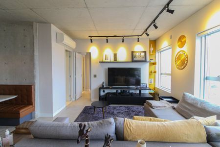 Apartamento à venda com 74m², 1 quarto e 2 vagasSala