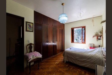 Casa à venda com 4 quartos, 264m² em Sumarezinho, São Paulo