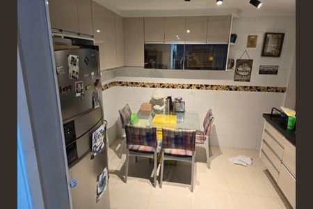 Casa de condomínio à venda com 90m², 2 quartos e 2 vagas