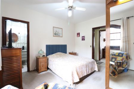 Casa à venda com 142m², 3 quartos e 3 vagasQuarto Suíte