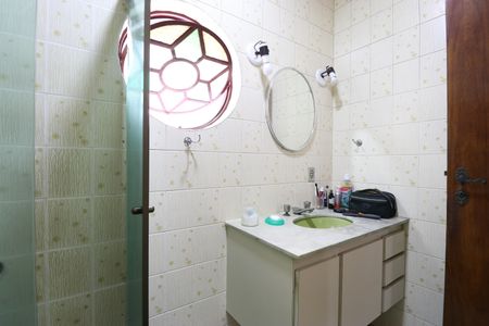 Casa à venda com 142m², 3 quartos e 3 vagasBanheiro Social