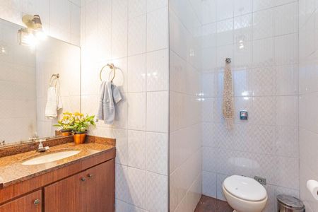 Casa à venda com 190m², 3 quartos e 2 vagasLavabo