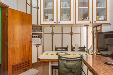 Casa à venda com 190m², 3 quartos e 2 vagasCozinha