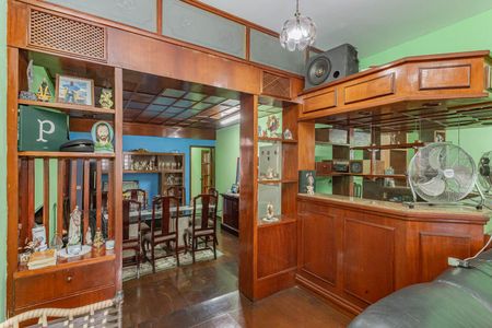 Casa à venda com 190m², 3 quartos e 2 vagasSala