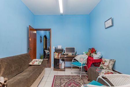 Casa à venda com 190m², 3 quartos e 2 vagasSala