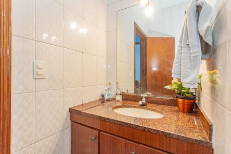 Casa à venda com 190m², 3 quartos e 2 vagasLavabo