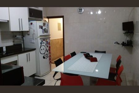 Casa à venda com 3 quartos, 204m² em Vila Assunção, Santo André