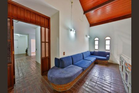 Casa à venda com 5 quartos, 327m² em Vila Mariana, São Paulo