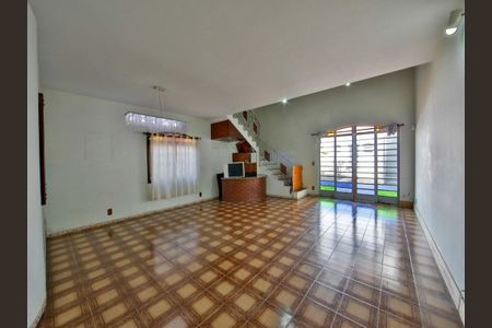 Casa à venda com 5 quartos, 327m² em Vila Mariana, São Paulo