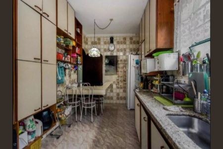 Casa à venda com 3 quartos, 236m² em Alto da Lapa, São Paulo