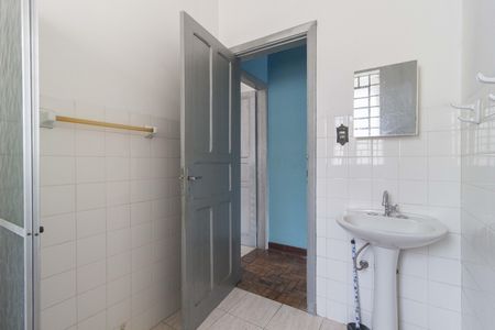 Apartamento à venda com 100m², 2 quartos e sem vaga Apartamento à venda com 100m², 2 quartos e sem vagaBanheiro