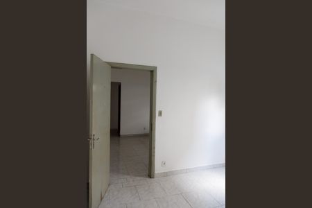 Casa para alugar com 40m², 1 quarto e sem vaga Casa para alugar com 40m², 1 quarto e sem vagaSala / quarto