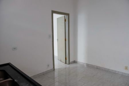 Casa para alugar com 40m², 1 quarto e sem vaga Casa para alugar com 40m², 1 quarto e sem vagaCozinha