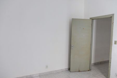 Casa para alugar com 40m², 1 quarto e sem vaga Casa para alugar com 40m², 1 quarto e sem vagaSala / quarto
