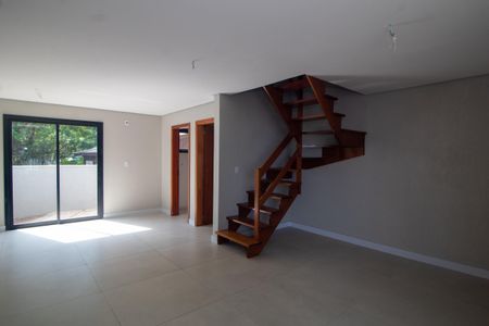 Casa à venda com 88m², 3 quartos e 2 vagas Casa à venda com 88m², 3 quartos e 2 vagasSala/Cozinha