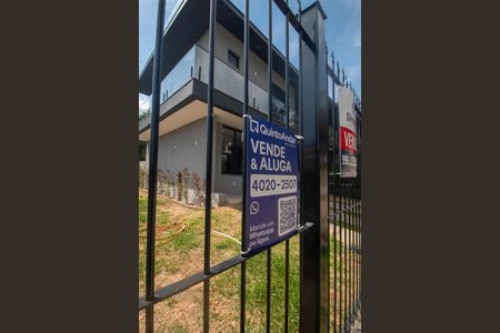 Casa à venda com 88m², 3 quartos e 2 vagas Casa à venda com 88m², 3 quartos e 2 vagasPlaca
