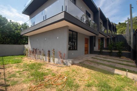 Casa à venda com 88m², 3 quartos e 2 vagas Casa à venda com 88m², 3 quartos e 2 vagasGaragem