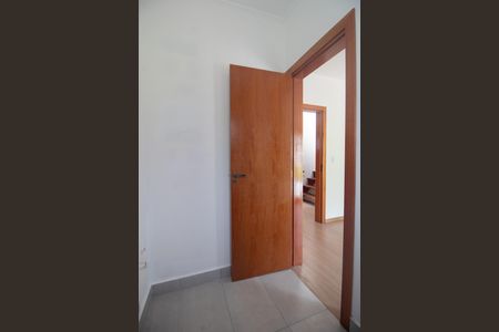 Casa à venda com 88m², 3 quartos e 2 vagas Casa à venda com 88m², 3 quartos e 2 vagasBanheiro da Suíte