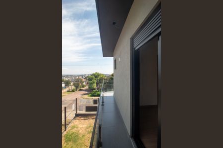 Casa à venda com 88m², 3 quartos e 2 vagas Casa à venda com 88m², 3 quartos e 2 vagasVaranda