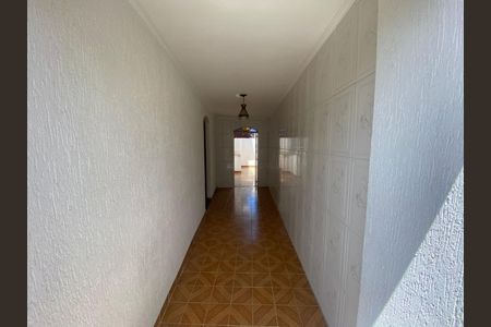 Casa à venda com 223m², 5 quartos e 4 vagasCorredor