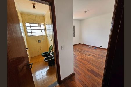 Casa à venda com 223m², 5 quartos e 4 vagasQuarto Suíte