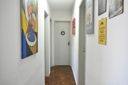 Apartamento à venda com 95m², 3 quartos e 2 vagasCorredor para os Quartos