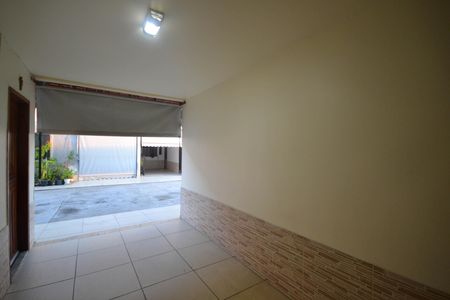Casa para alugar com 83m², 2 quartos e 2 vagas Casa para alugar com 83m², 2 quartos e 2 vagasGaragem