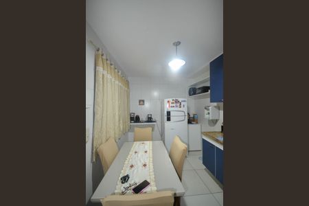 Casa para alugar com 83m², 2 quartos e 2 vagas Casa para alugar com 83m², 2 quartos e 2 vagasCozinha