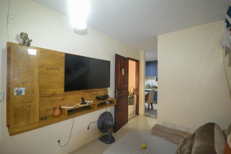 Casa para alugar com 83m², 2 quartos e 2 vagas Casa para alugar com 83m², 2 quartos e 2 vagasSala