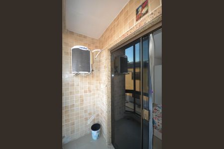 Casa para alugar com 83m², 2 quartos e 2 vagas Casa para alugar com 83m², 2 quartos e 2 vagasQuarto 2-Sacada da Suíte